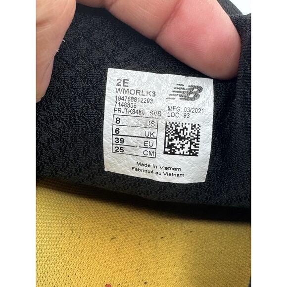 New Balance Women’s Fresh Foam More v3 Running XWide Size 8 Black |WMORLK3| - Picture 7 of 9